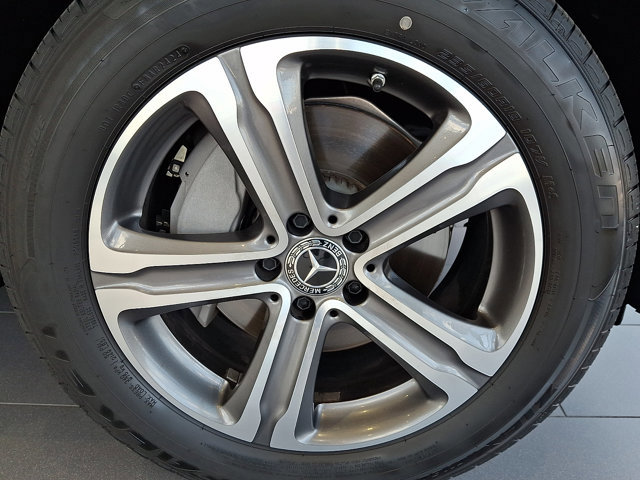 Used 2021 Mercedes-Benz GLC 300 4MATIC image 8