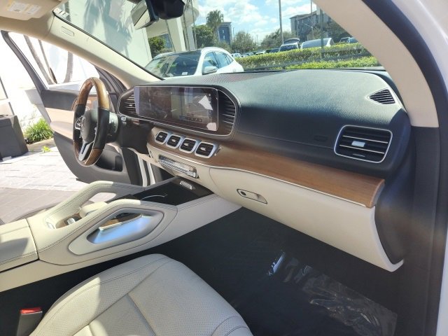 Used 2021 Mercedes-Benz GLS 450 4MATIC image 26