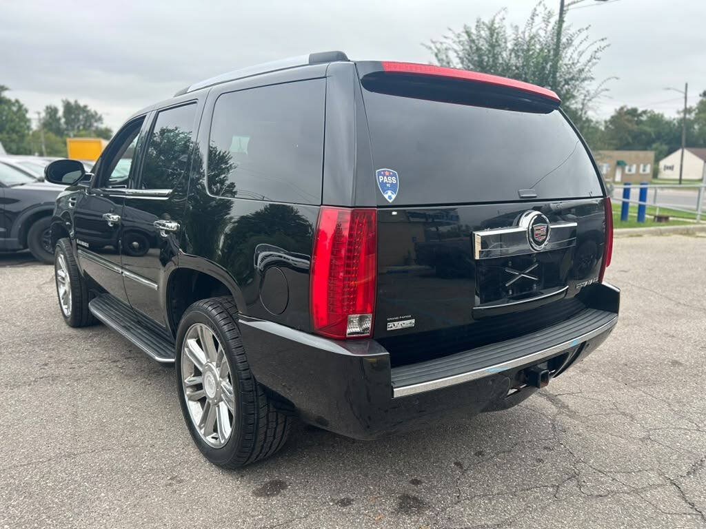 Used 2007 Cadillac Escalade AWD w/ Information Package image 7