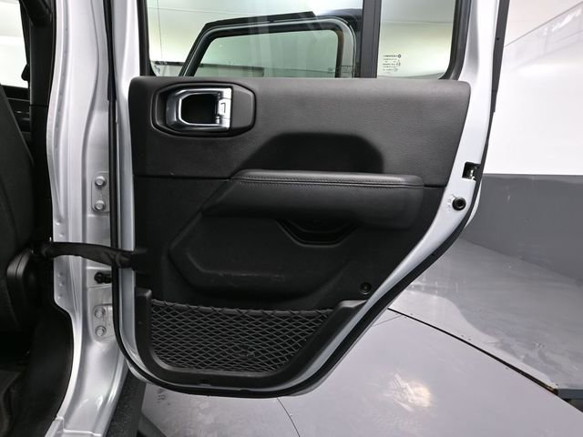 Used 2023 Jeep Wrangler Altitude image 41