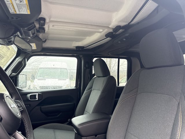 New 2025 Jeep Gladiator Sport AWD/4WD image 27