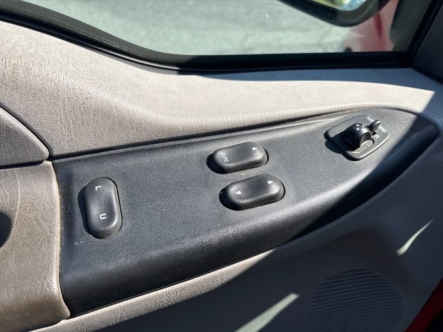 Used 2000 Ford F250 XL AWD/4WD image 18