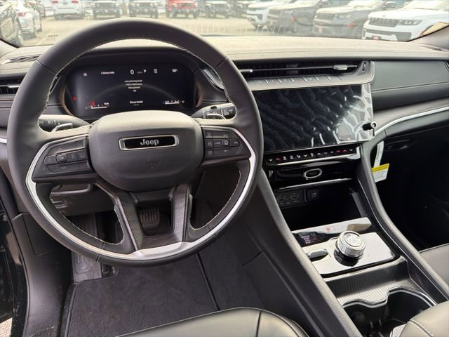 New 2026 Jeep Grand Cherokee Limited image 14