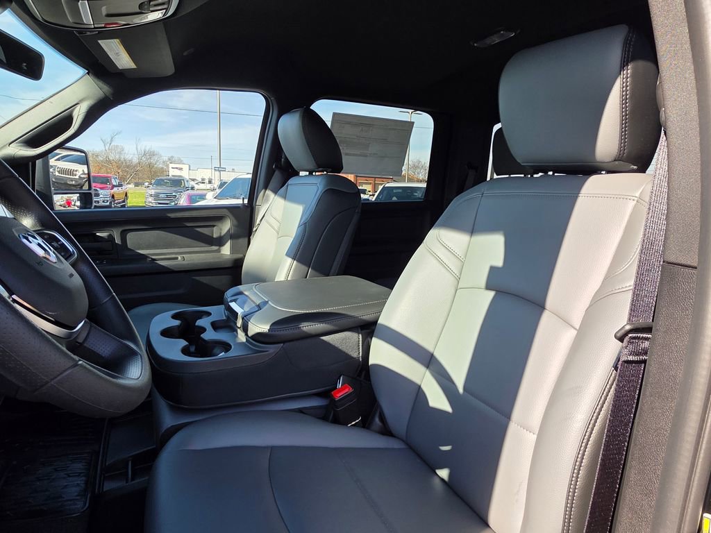 New 2026 RAM 5500 Tradesman w/ Chrome Appearance Group image 10