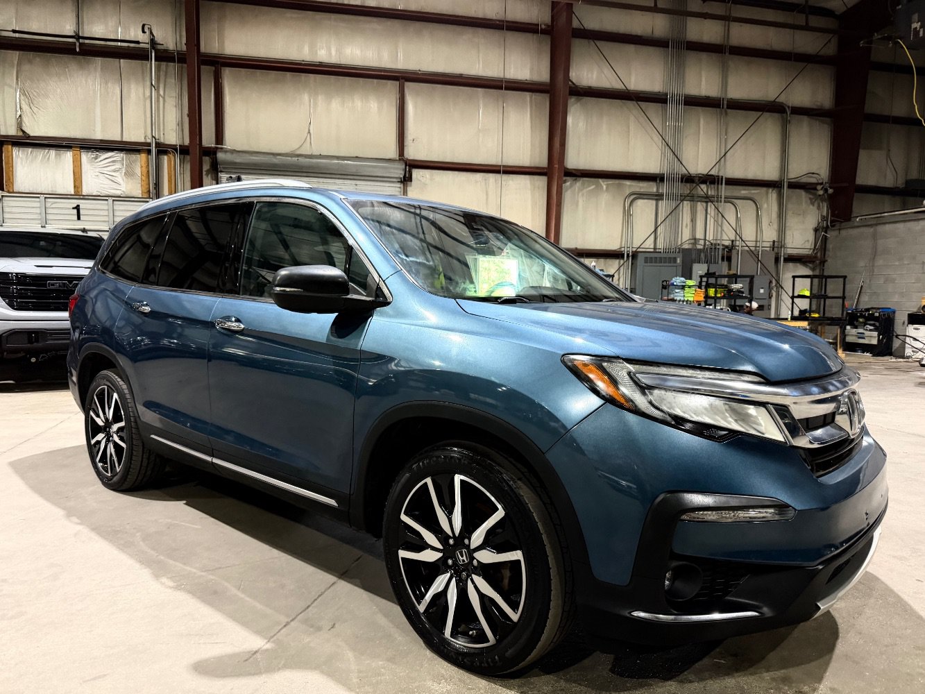 Used 2019 Honda Pilot Touring image 2
