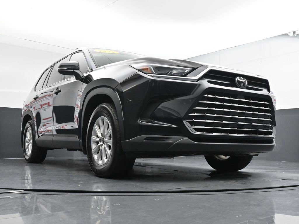 Used 2024 Toyota Grand Highlander XLE image 18