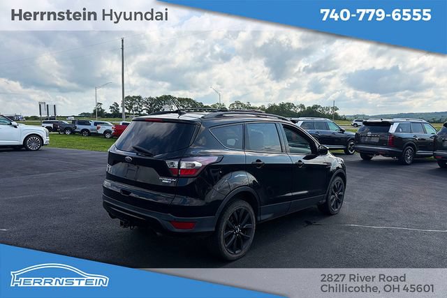 Used 2017 Ford Escape Titanium AWD/4WD image 32