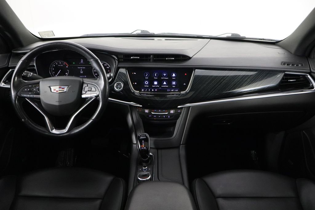 Used 2022 Cadillac XT6 Premium Luxury AWD/4WD image 14