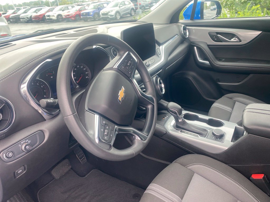 Used 2024 Chevrolet Blazer LT w/ Convenience Package FWD image 8