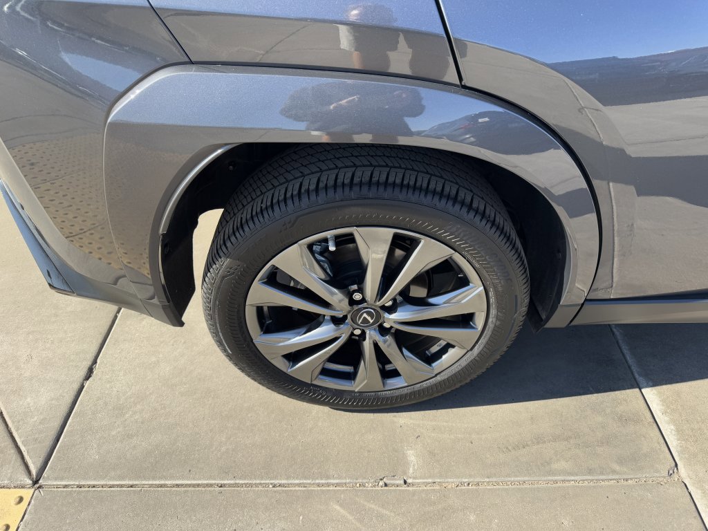 Used 2024 Lexus UX 250h F Sport image 15