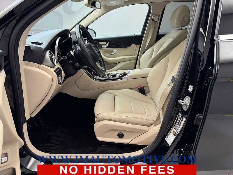 Used 2019 Mercedes-Benz GLC 300 4MATIC image 13