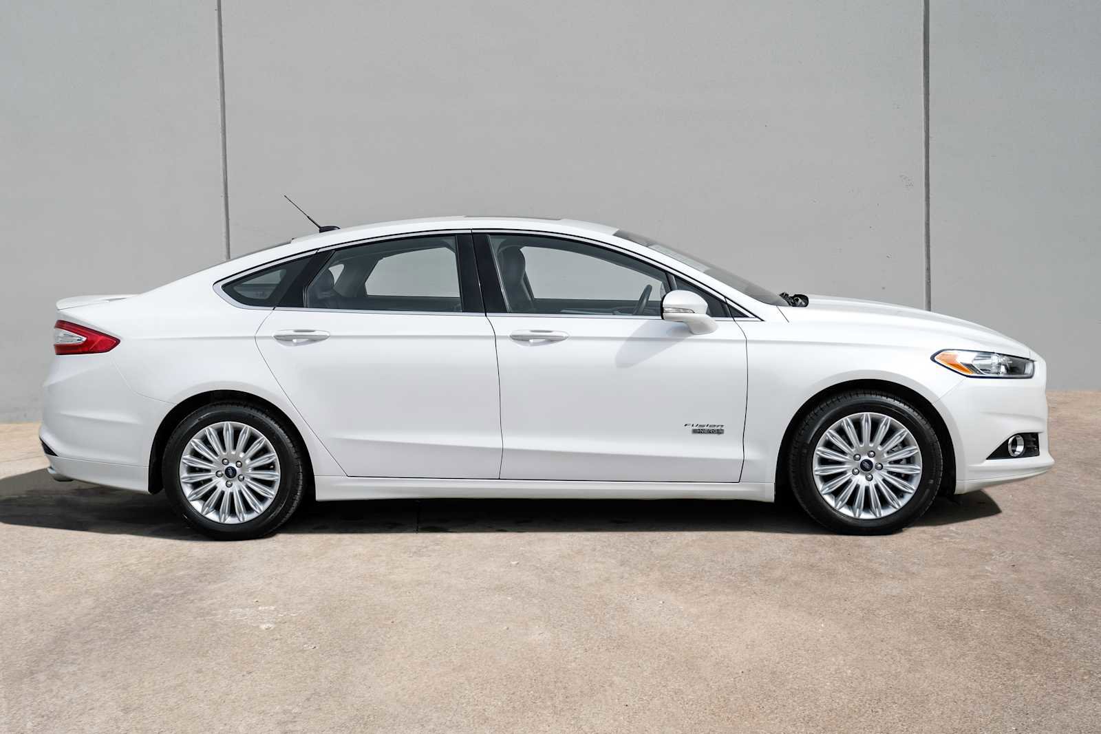 Used 2014 Ford Fusion Energi Titanium image 8