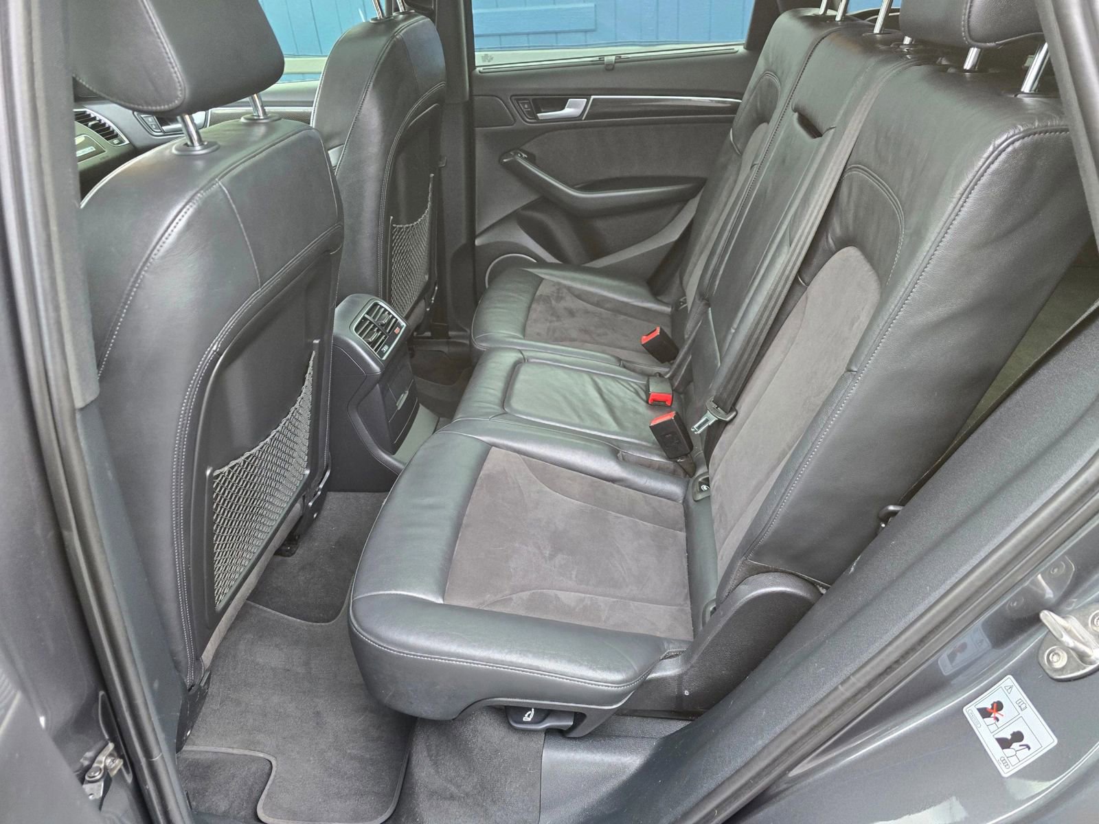 Used 2016 Audi SQ5 Prestige w/ Prestige Package image 18