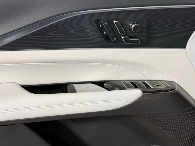 New 2026 Cadillac Lyriq Luxury RWD image 12