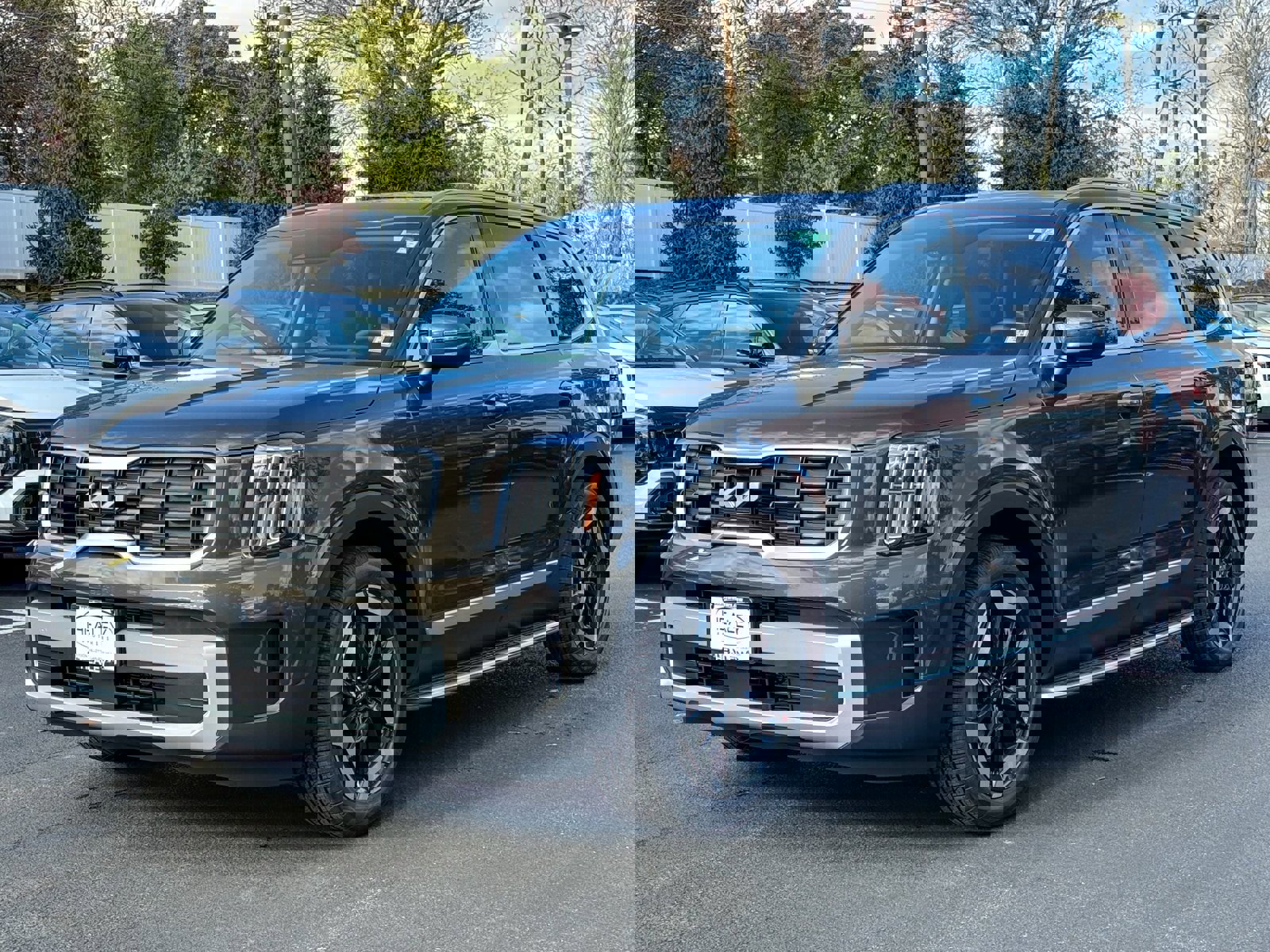 New 2025 Kia Telluride S image 3