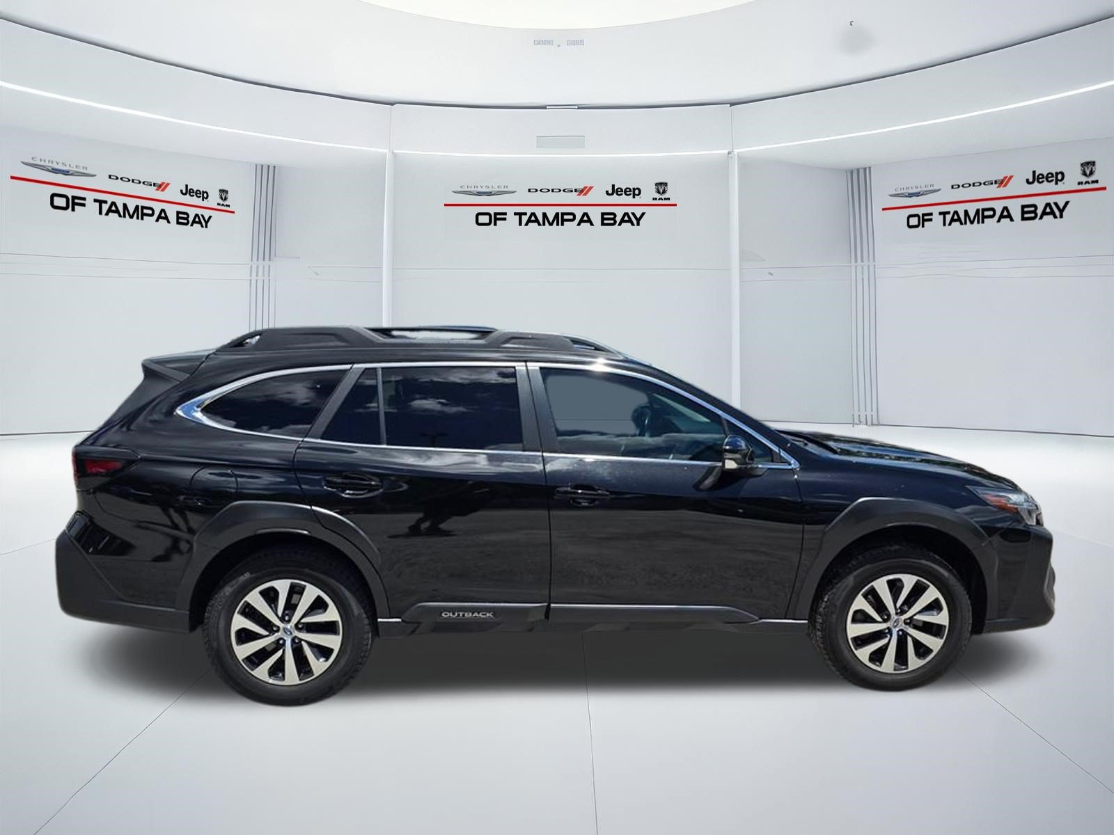 Used 2024 Subaru Outback Premium AWD/4WD image 7