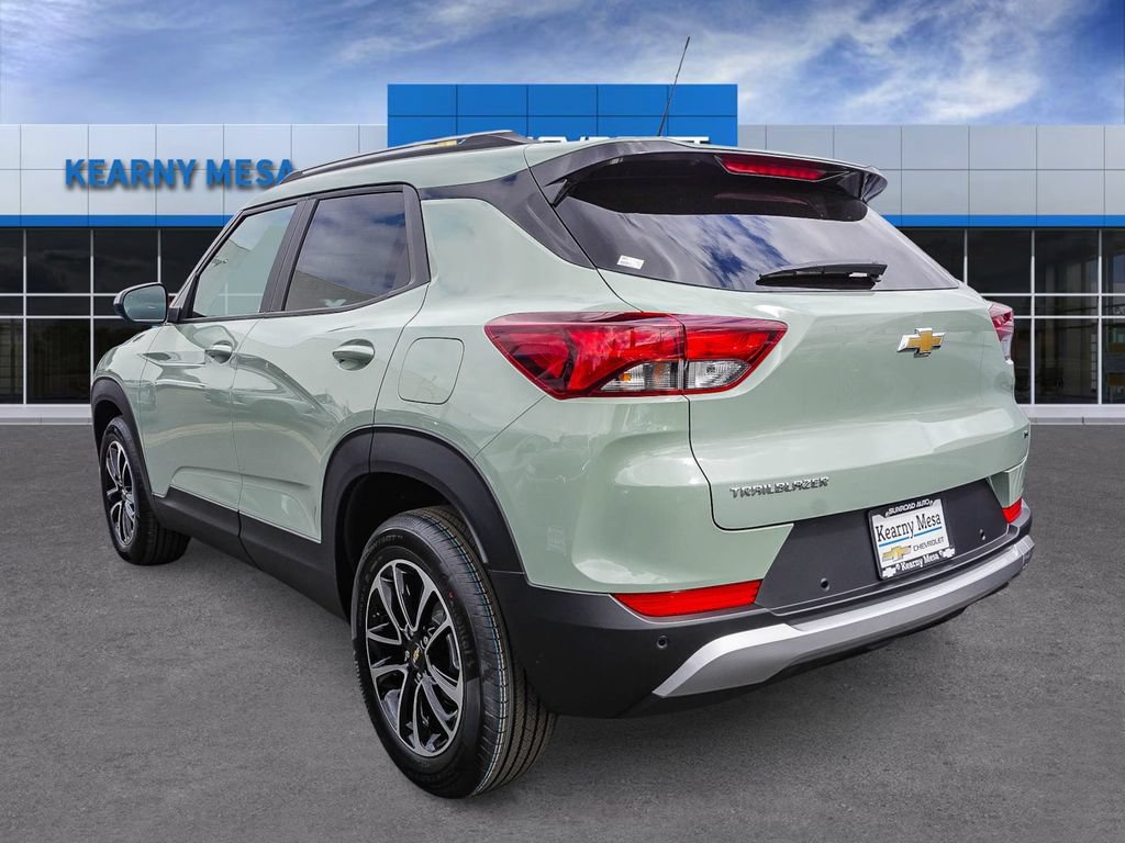 New 2026 Chevrolet TrailBlazer LT w/ LT Cold Weather Package FWD image 4
