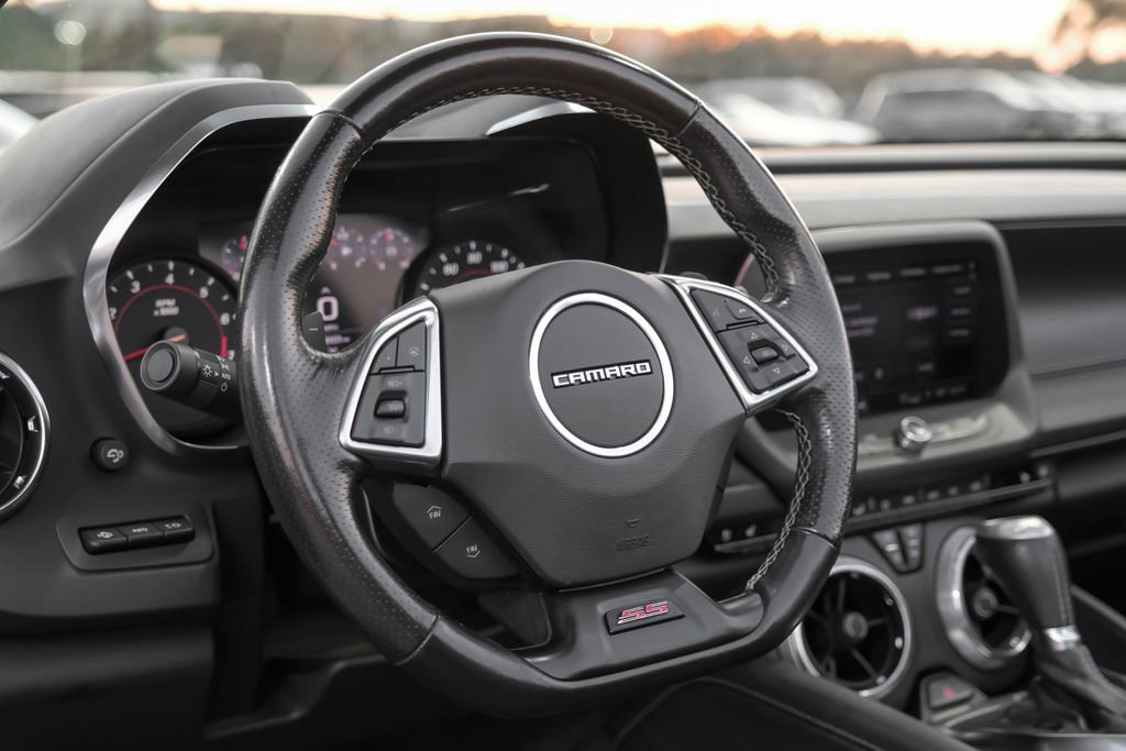Used 2022 Chevrolet Camaro SS image 16