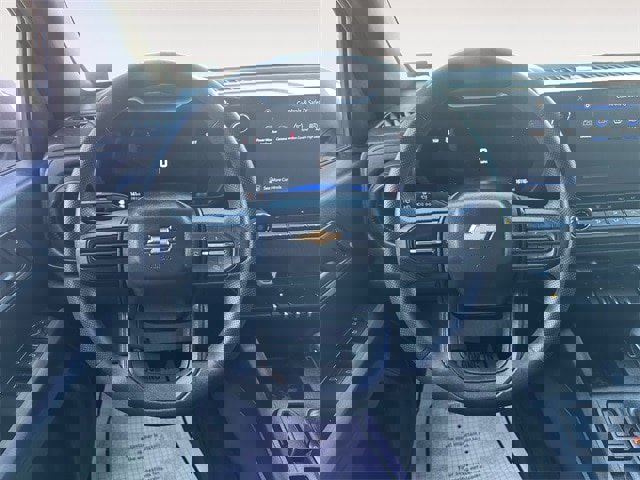 Used 2024 Chevrolet Colorado W/T image 12