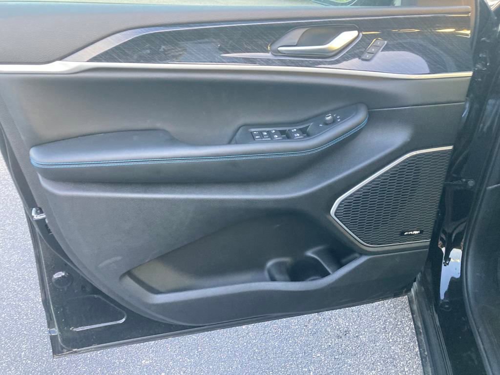 New 2024 Jeep Grand Cherokee Trailhawk w/ Advanced Protech Group II AWD/4WD image 11