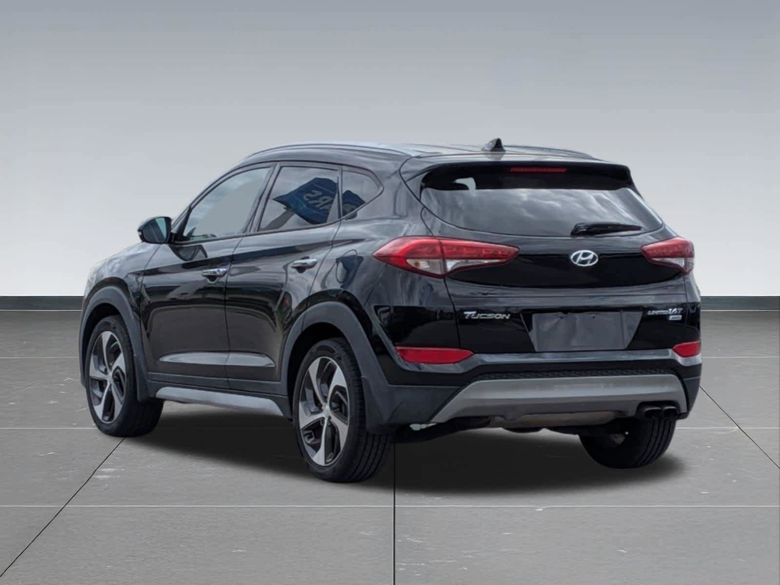 Used 2017 Hyundai Tucson Limited w/ Cargo Package AWD/4WD image 4