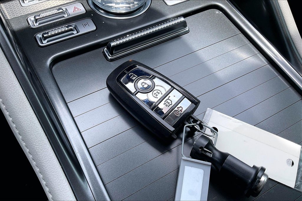 Used 2026 Lincoln Nautilus Premier w/ Equipment Group 102A AWD/4WD image 36