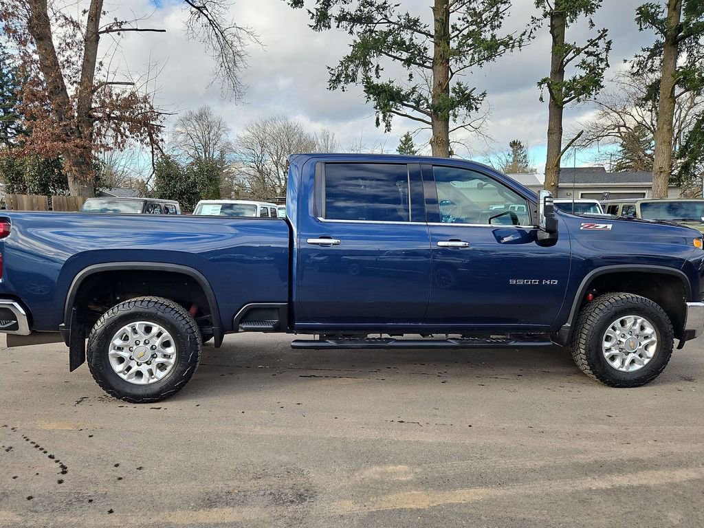 Used 2021 Chevrolet Silverado 3500 LTZ w/ LTZ Convenience Package image 8