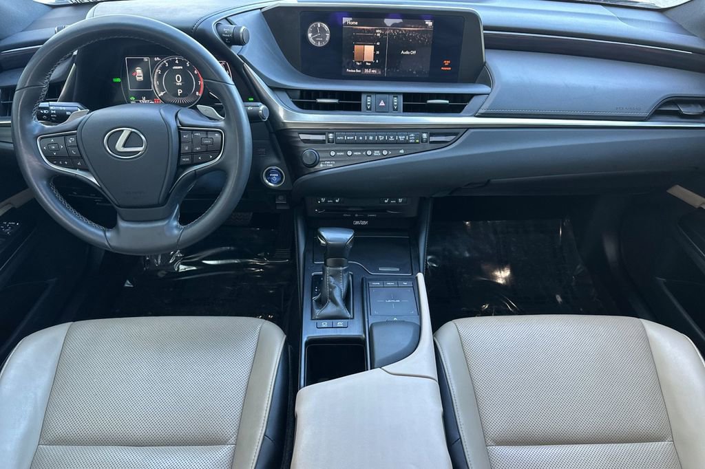 Certified 2020 Lexus ES 300h w/ Premium Package image 13