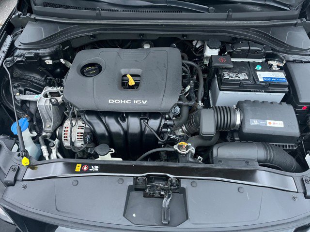 Used 2018 Hyundai Elantra SEL FWD image 21