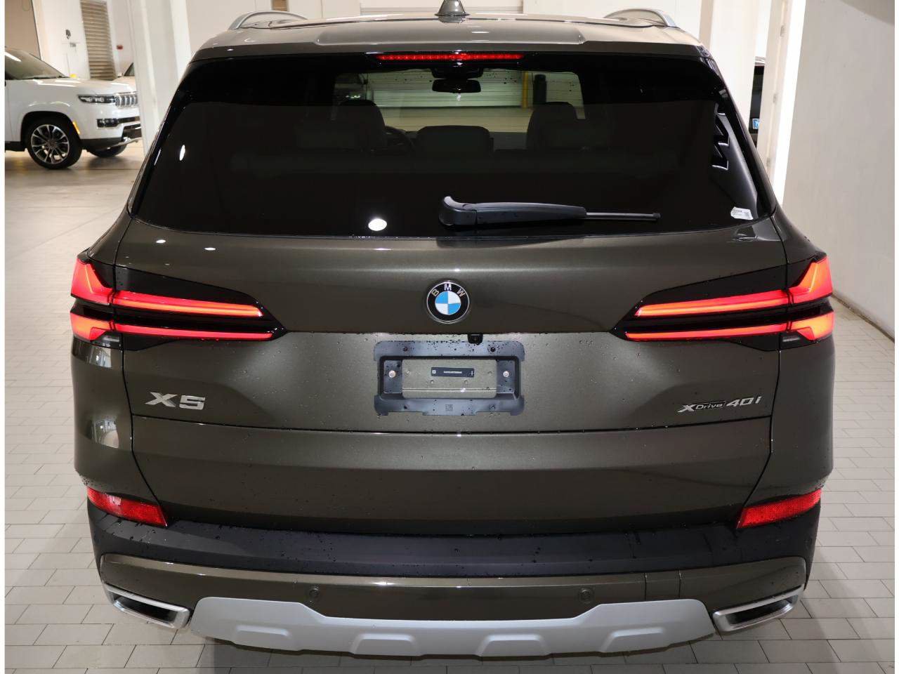 Used 2026 BMW X5 xDrive40i AWD/4WD image 6