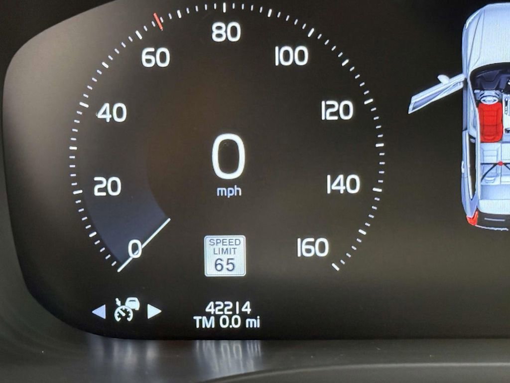 Used 2021 Volvo XC60 T6 Inscription AWD/4WD image 5