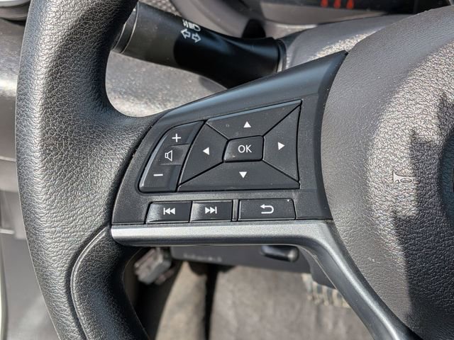 Used 2023 Nissan Kicks SV image 16