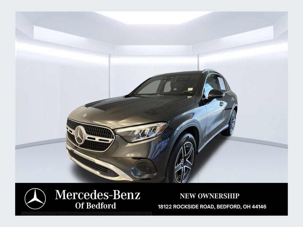 Used 2026 Mercedes-Benz GLC 300 4MATIC image 1