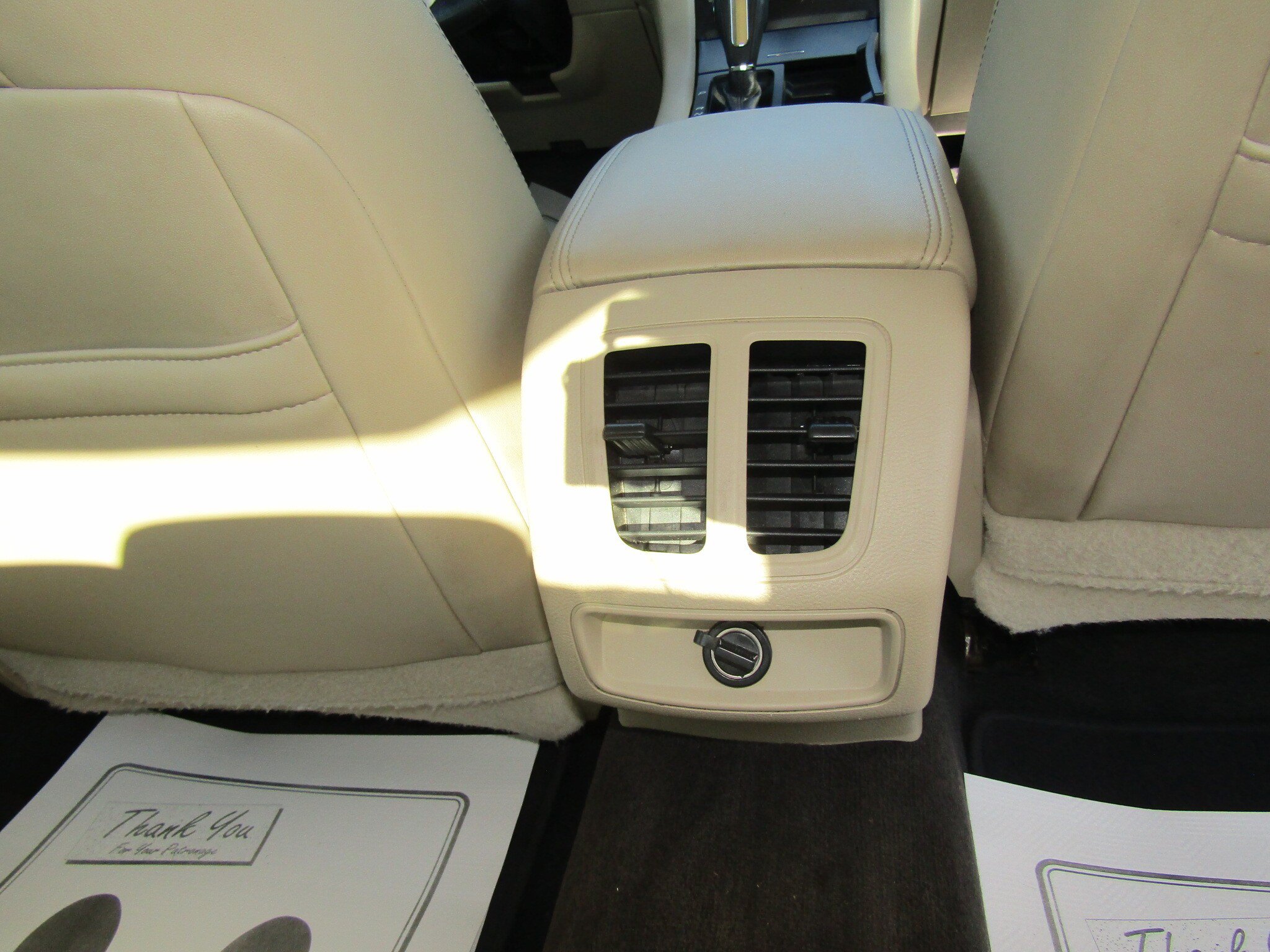 Used 2013 Ford Taurus SEL FWD image 19