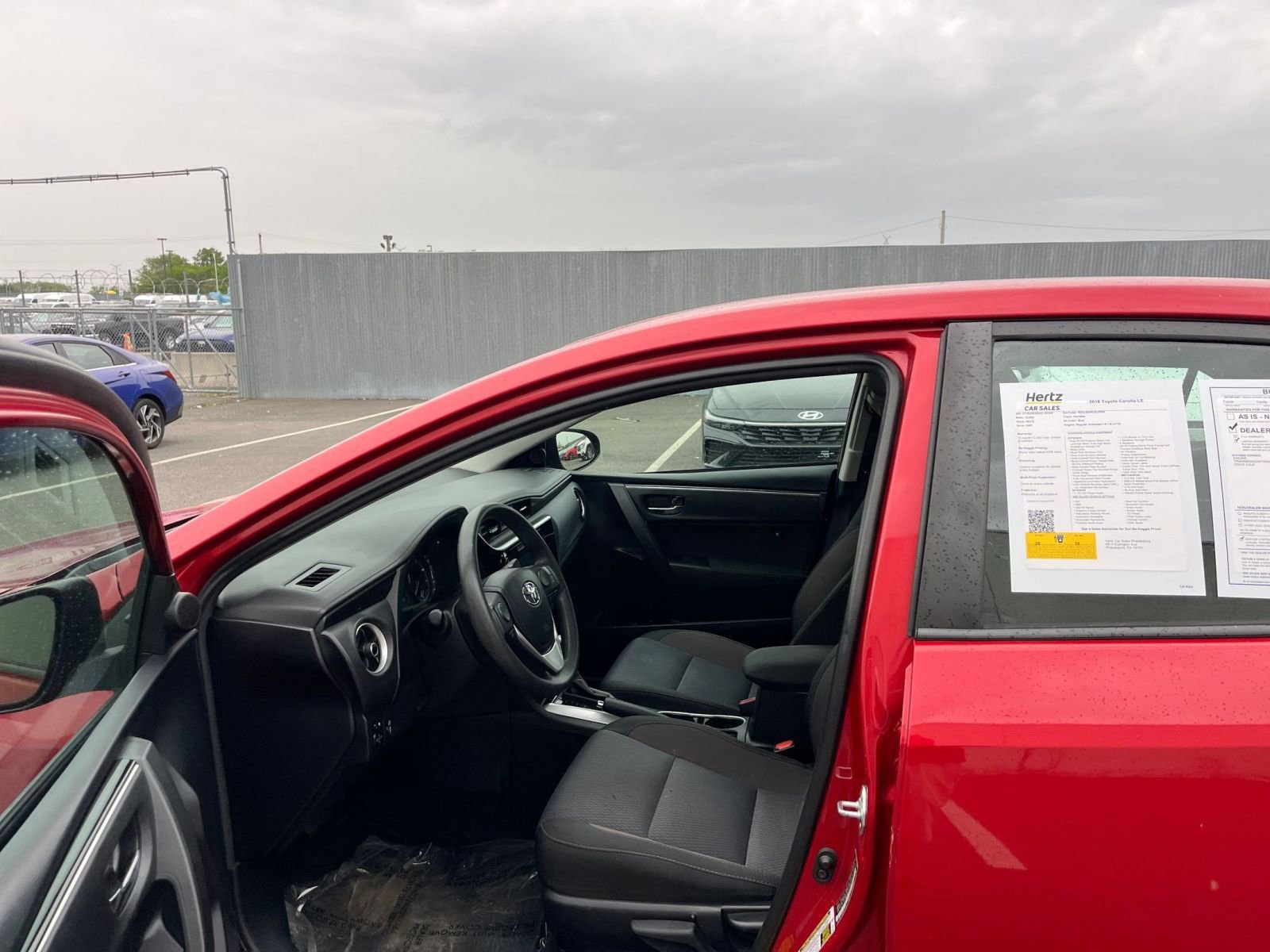 Used 2018 Toyota Corolla LE FWD image 25