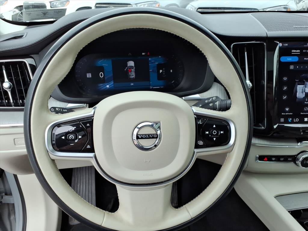 Certified 2024 Volvo XC60 B5 Ultimate w/ Climate Package AWD/4WD image 16