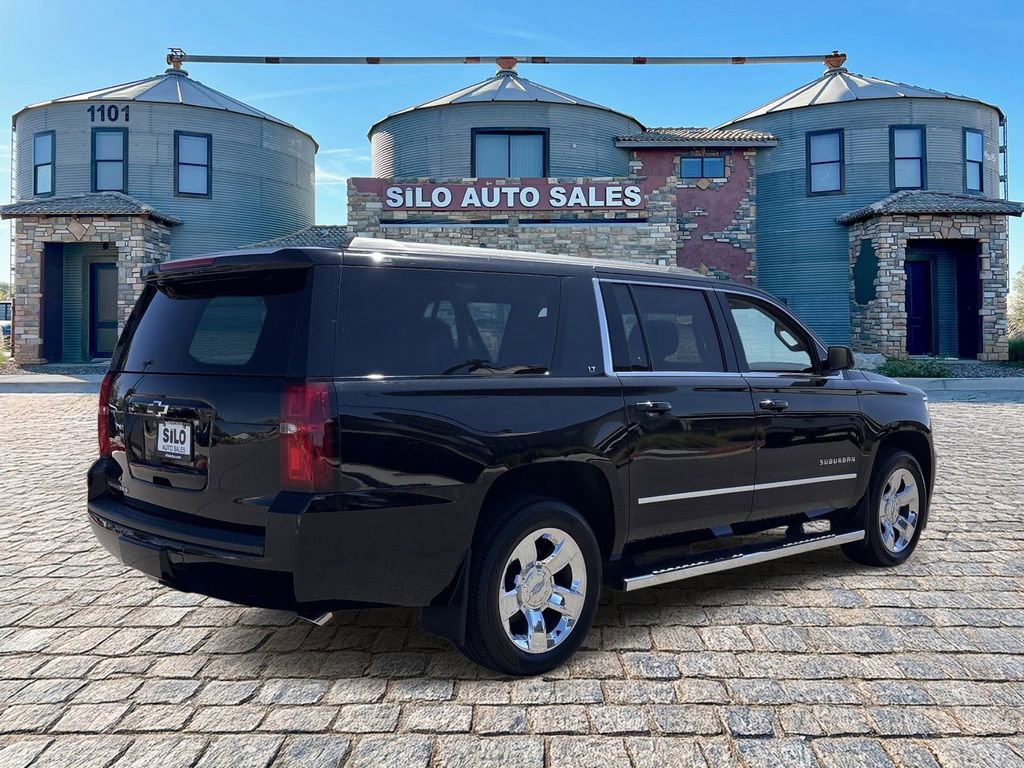 Used 2018 Chevrolet Suburban LT w/ LT Signature Package AWD/4WD image 5