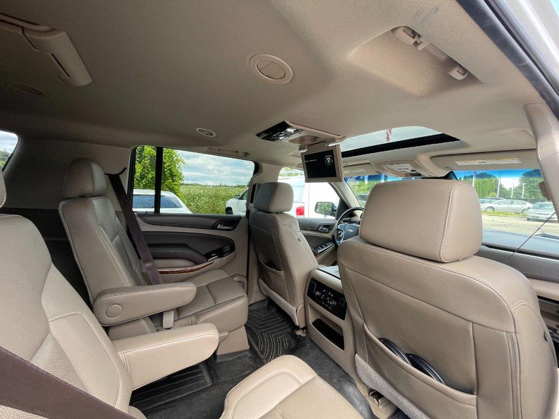 Used 2017 Chevrolet Suburban Premier AWD/4WD image 5
