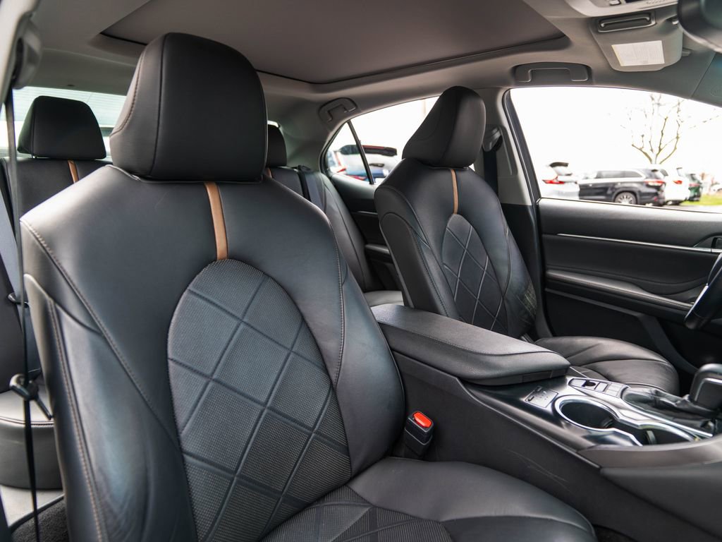 Used 2018 Toyota Camry XLE w/ Driver Assist Package FWD image 19