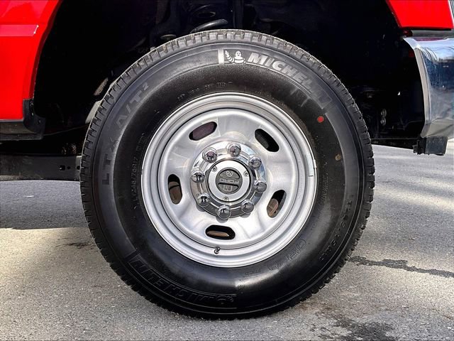 Used 2024 Ford F250 XL w/ XL Chrome Package image 9