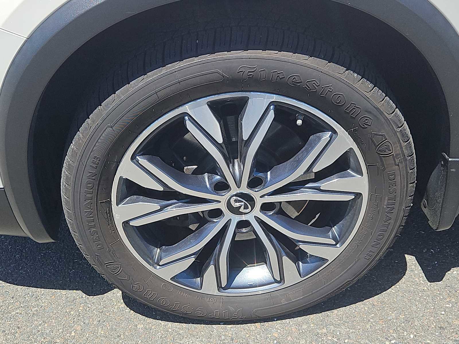 Used 2018 INFINITI QX30 AWD image 7