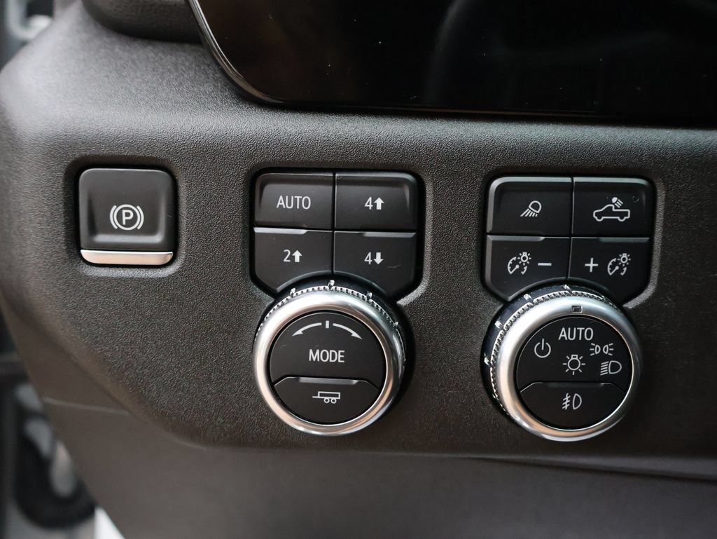 Certified 2025 GMC Sierra 2500 SLT AWD/4WD image 32