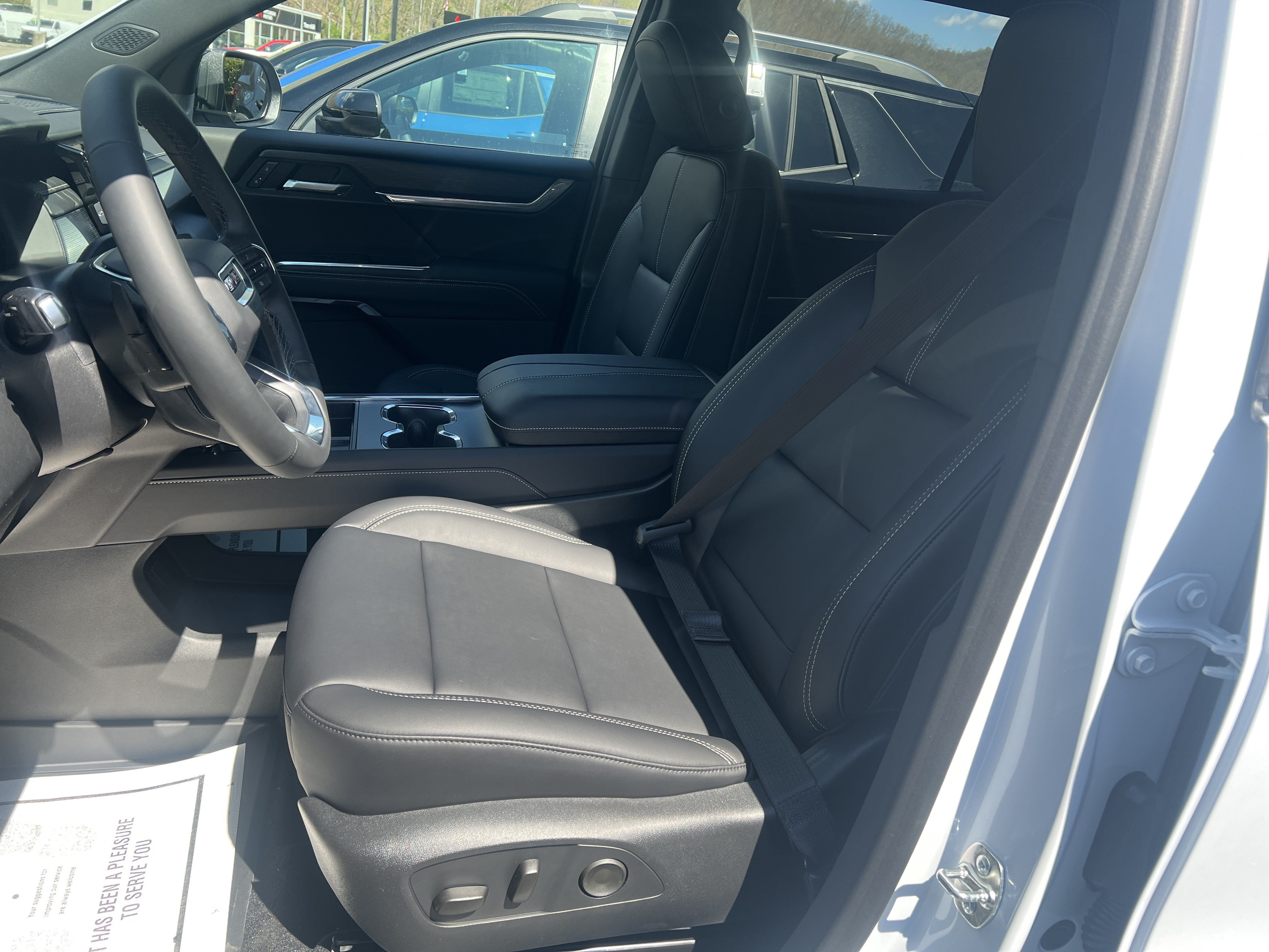 New 2026 GMC Acadia Elevation w/ Elevation Premium Package AWD/4WD image 7