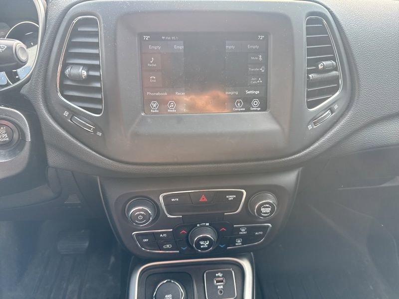 Used 2019 Jeep Compass Latitude image 13