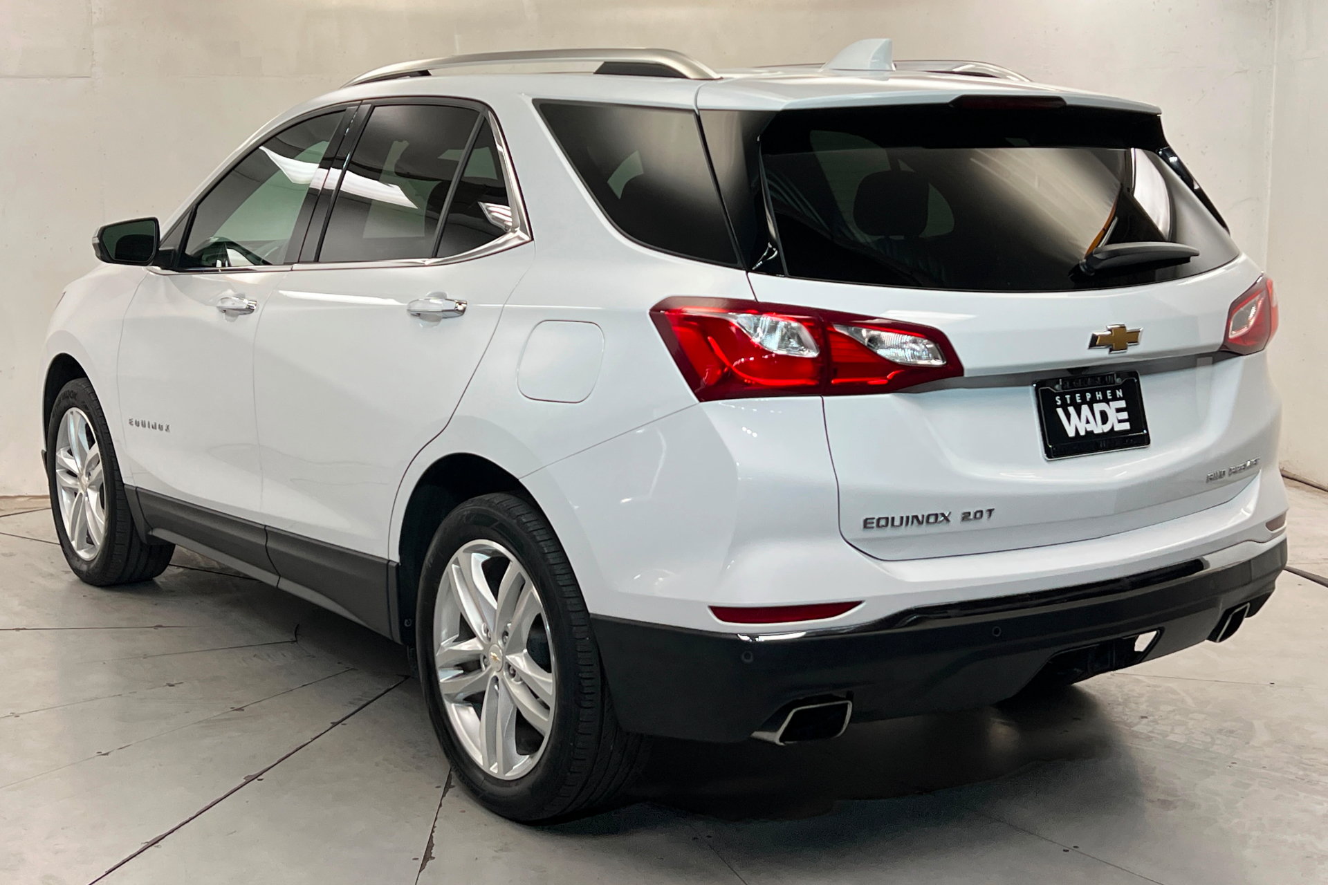 Used 2020 Chevrolet Equinox Premier AWD/4WD image 3