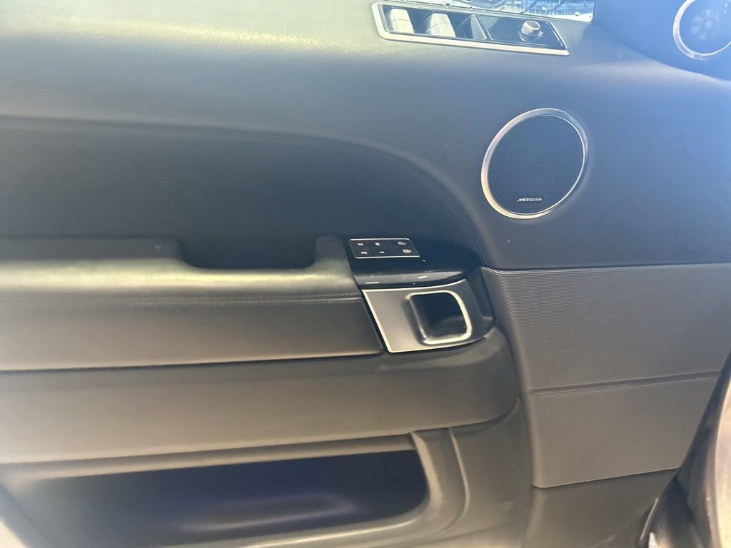 Certified 2021 Land Rover Range Rover Sport HSE Silver Edition image 3