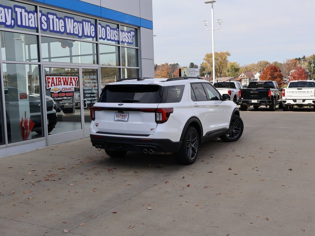 Used 2025 Ford Explorer ST image 45