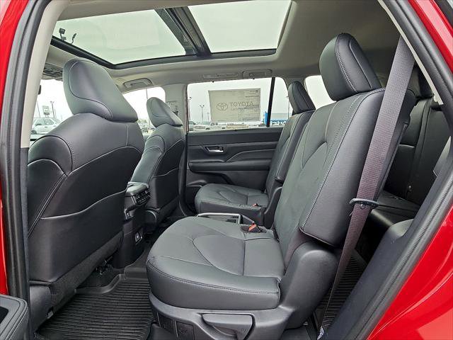 New 2026 Toyota Grand Highlander Platinum image 13