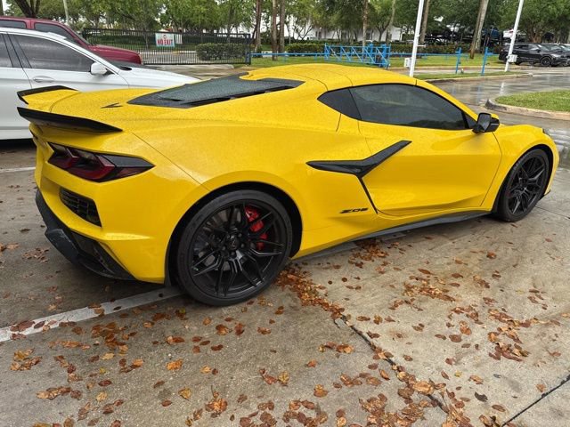 Used 2025 Chevrolet Corvette Z06 image 11