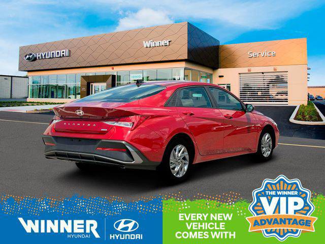 New 2025 Hyundai Elantra Blue image 8